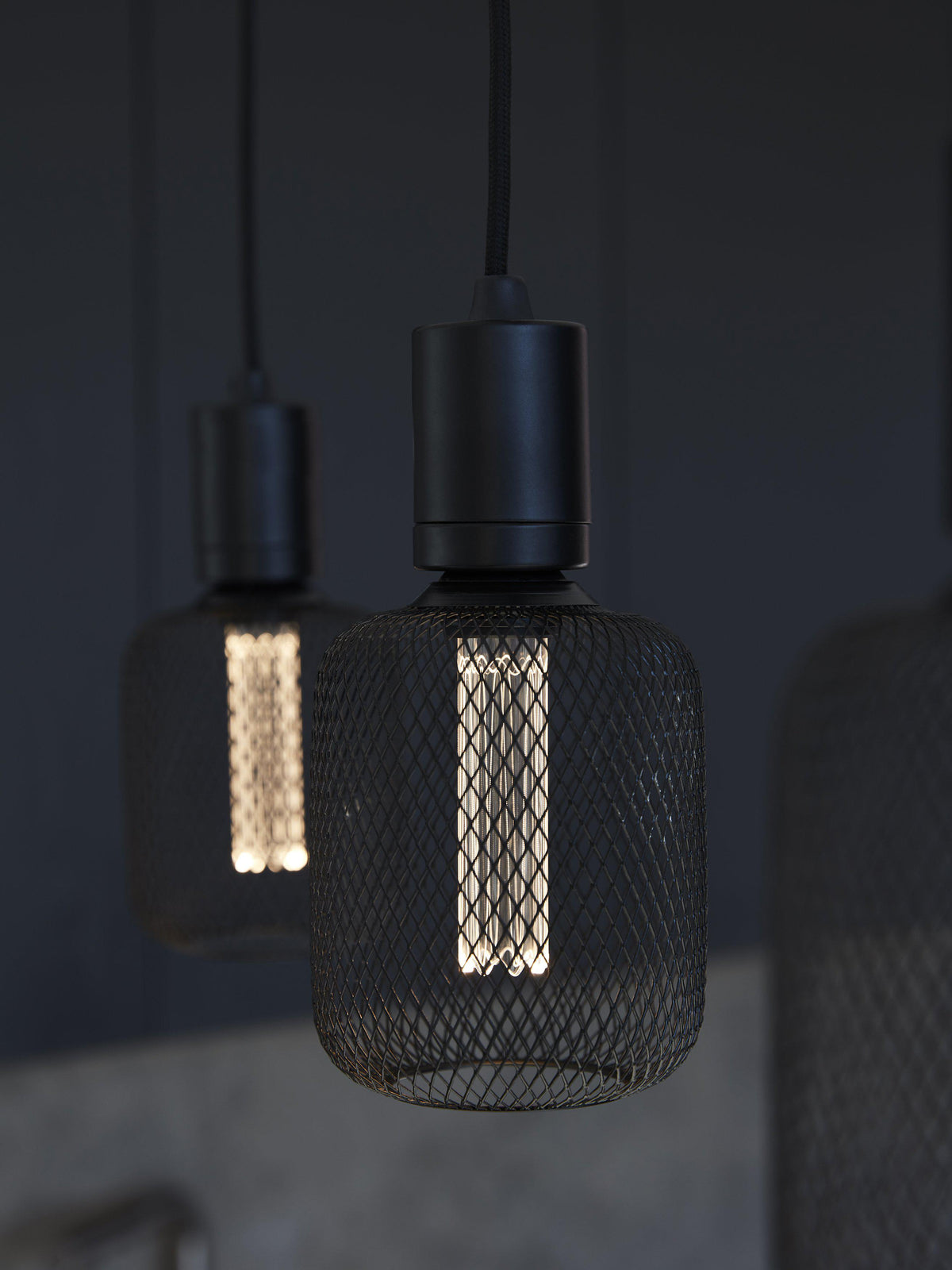 Anibe Lifestyle - Grid LED Svart 10cm E27 1 W