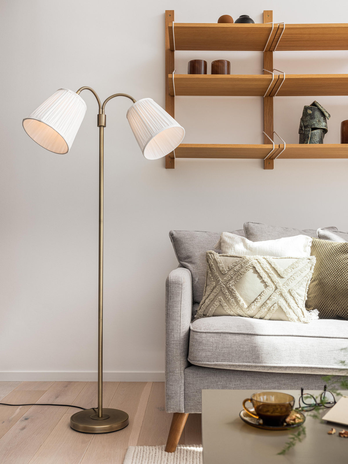Anibe Lifestyle - Amy - Golvfot Flex 2 Antikmässing 150cm