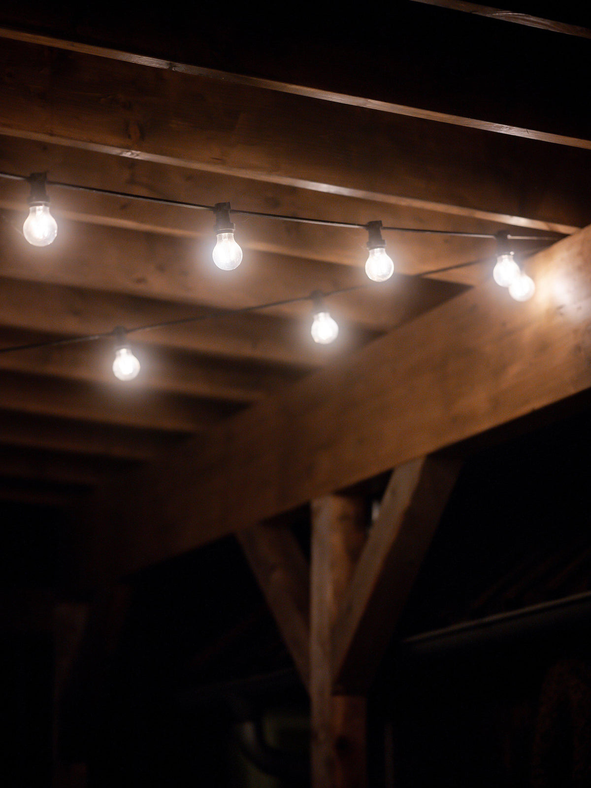 Anibe Lifestyle - Bright - Ljusslinga Påbyggnad LED Opal Utomhus Svart IP44 4,9m