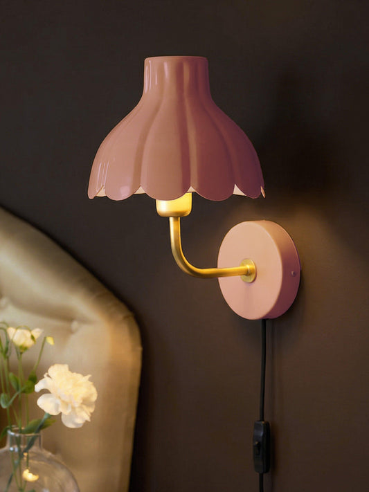 Anibe Lifestyle - Wells Vägglampa Mellanrosa/Guld IP20 21cm