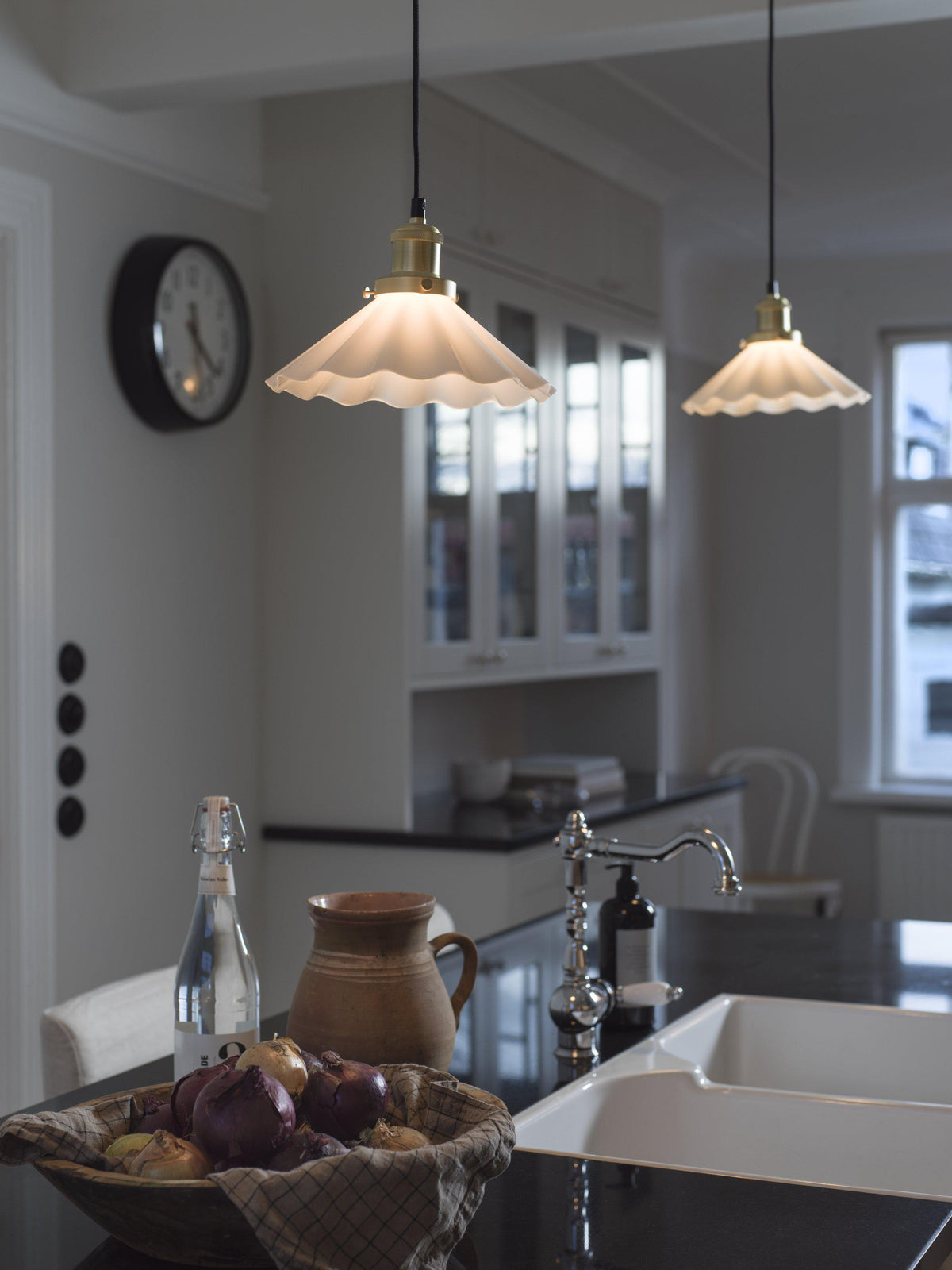 Anibe Lifestyle - August Fönsterlampa Opal Veckad IP20 25cm