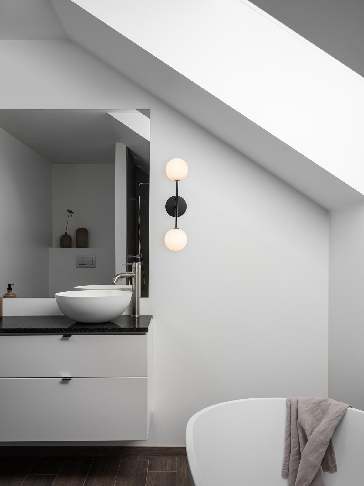 Anibe Lifestyle - Sigma D Vägglampa Svart Opal IP23 49cm