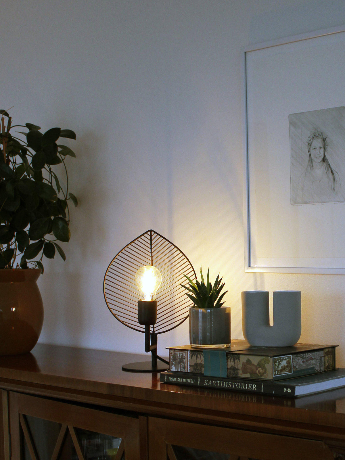 Anibe Lifestyle - Elm Bordslampa S Svart IP20 32,5cm