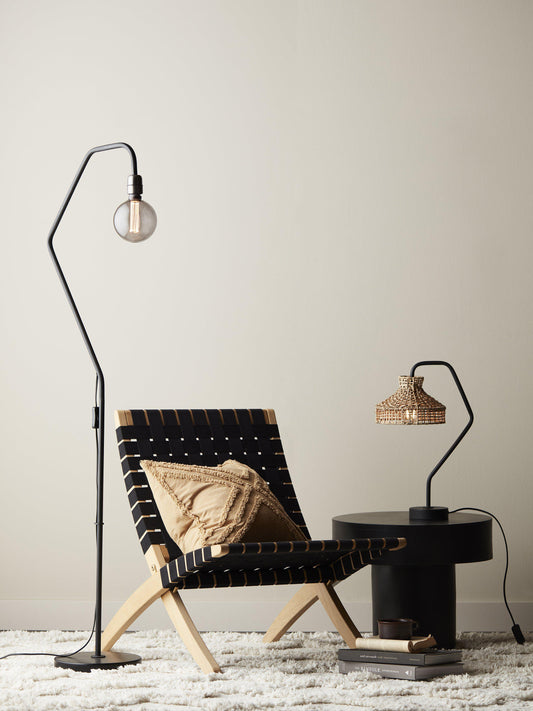 Anibe Lifestyle - Loft Golvlampa Svart IP20 150cm