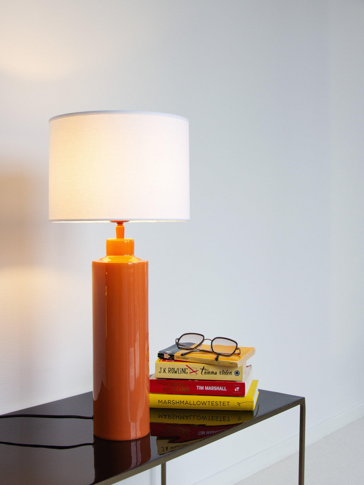 Anibe Lifestyle - Solo Bordslampa Blank Orange Vit Skärm IP20 57cm