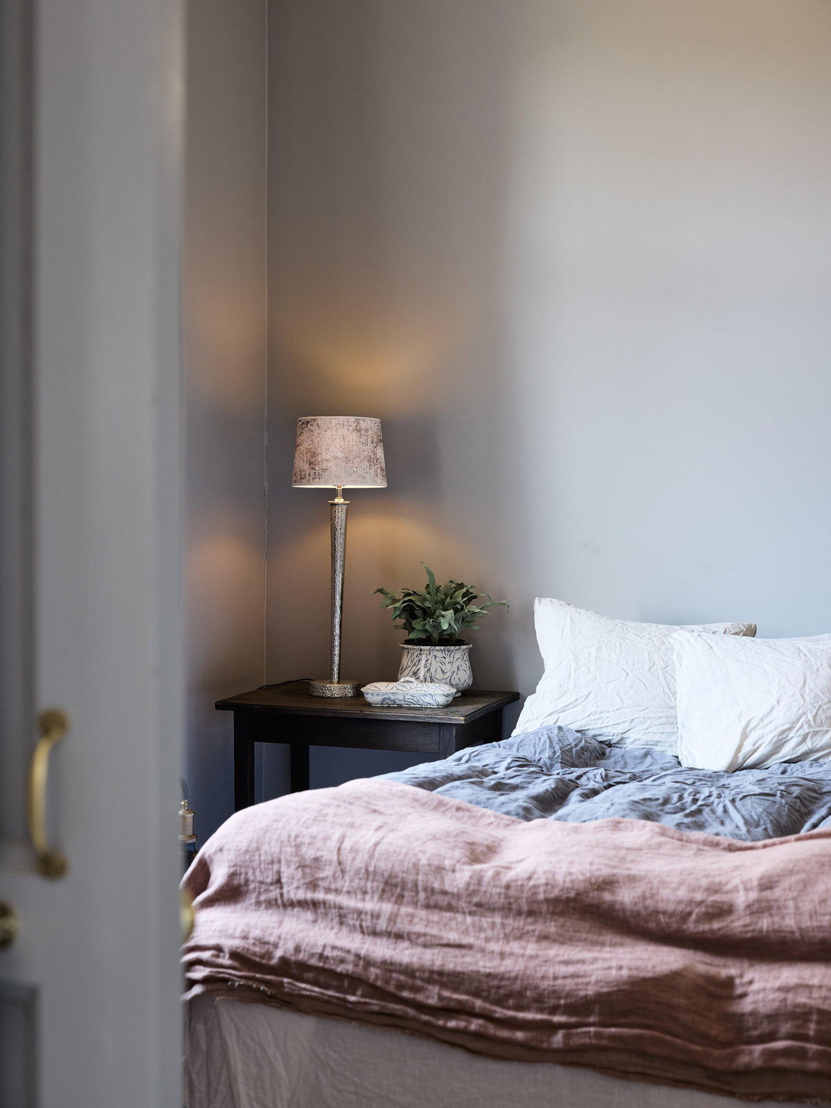 Anibe Lifestyle - Bob Lampfot Silver IP20 53cm