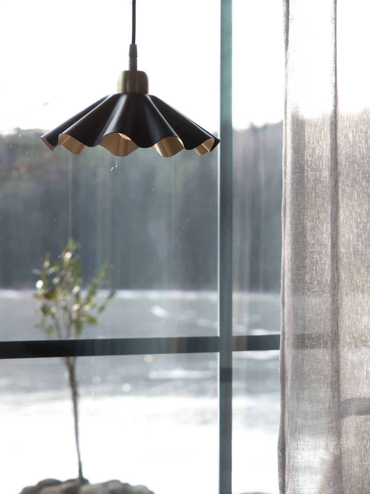 Anibe Lifestyle - Aira Fönsterlampa Svart/Mässing IP20 25cm
