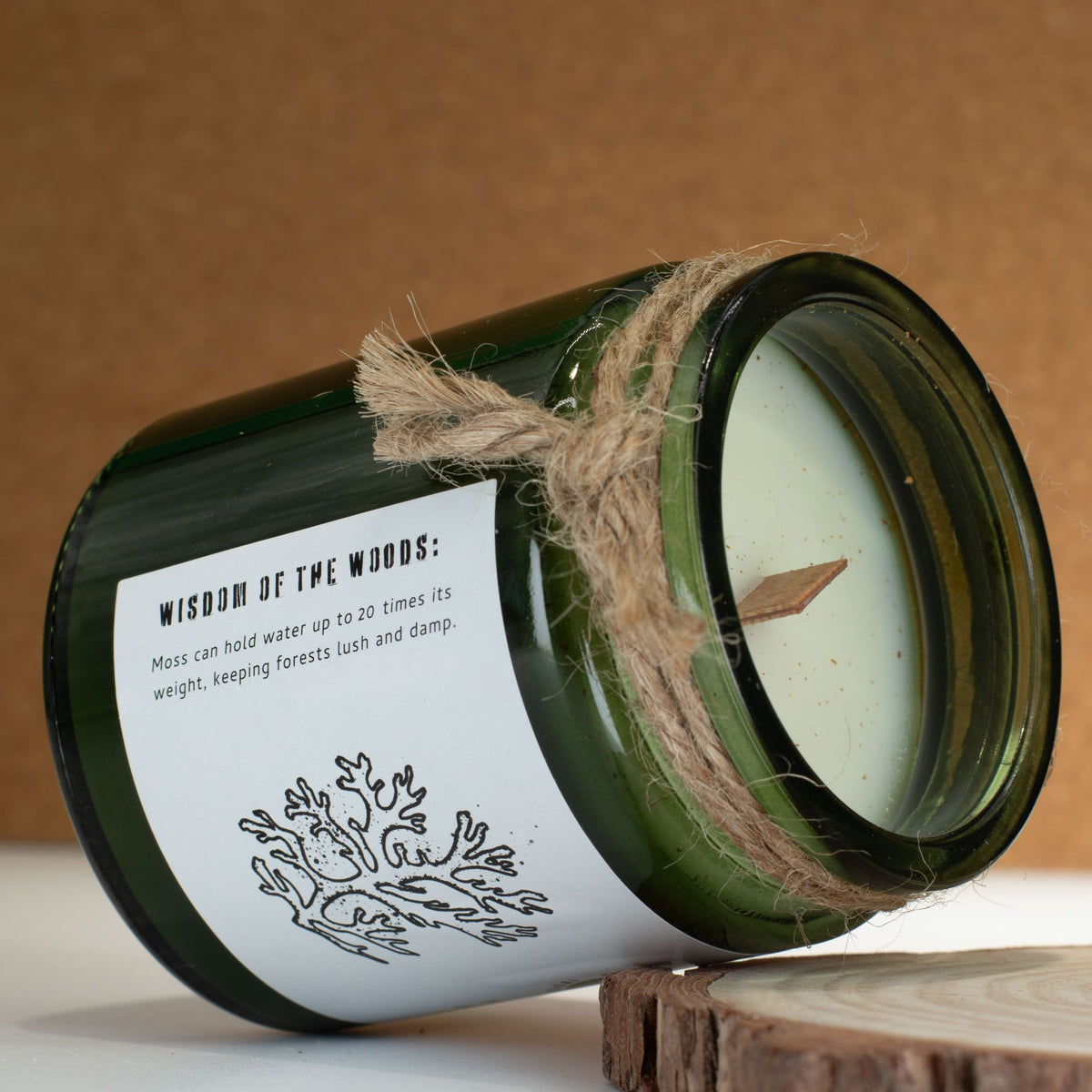 Anibe Lifestyle - Greenman Woodwick Sojavaxljus - Moss & Mist