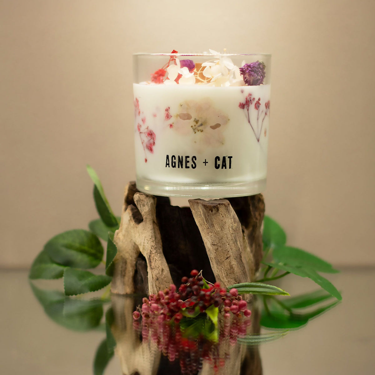 Anibe Lifestyle - Agnes + Cat Botaniska Sojavaxljus - Roses of Sawrey