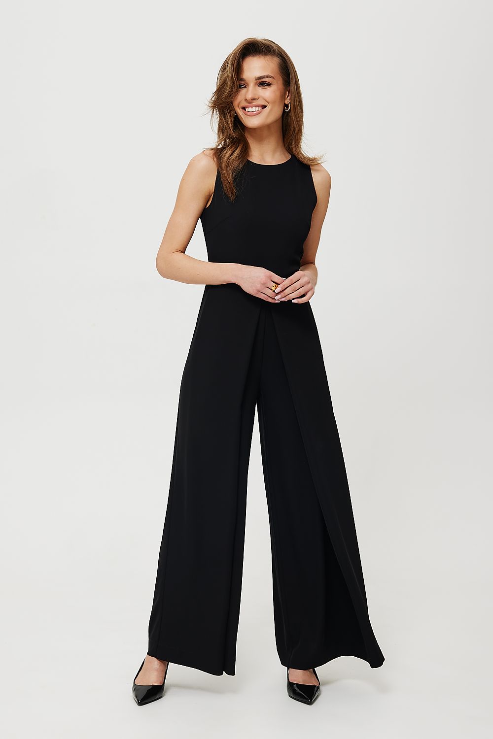 Anibe Lifestyle - Ärmlös byxdress med vida ben och veck