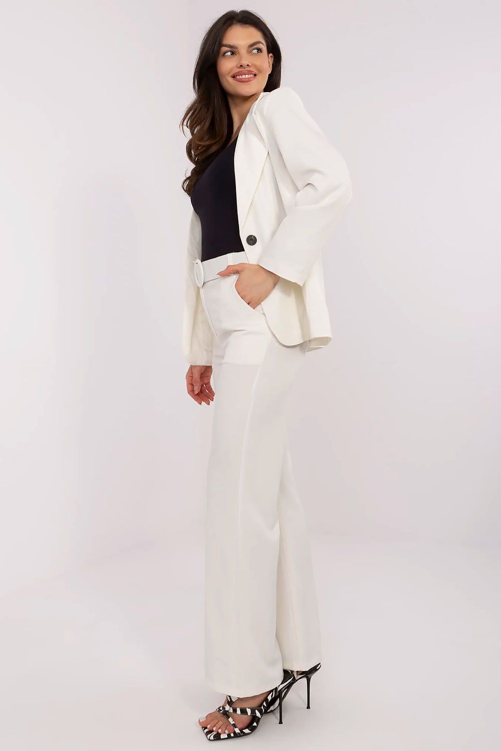 Anibe Lifestyle - Eleganta utsvängda byxor med high-waist och bälte