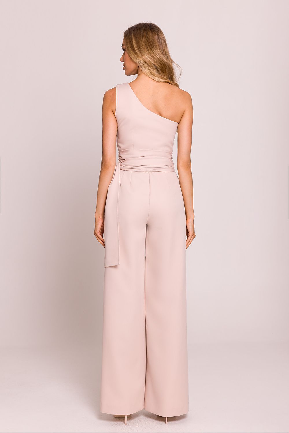 Anibe Lifestyle - Asymmetrisk byxdress med axeldetalj och sidoscarves