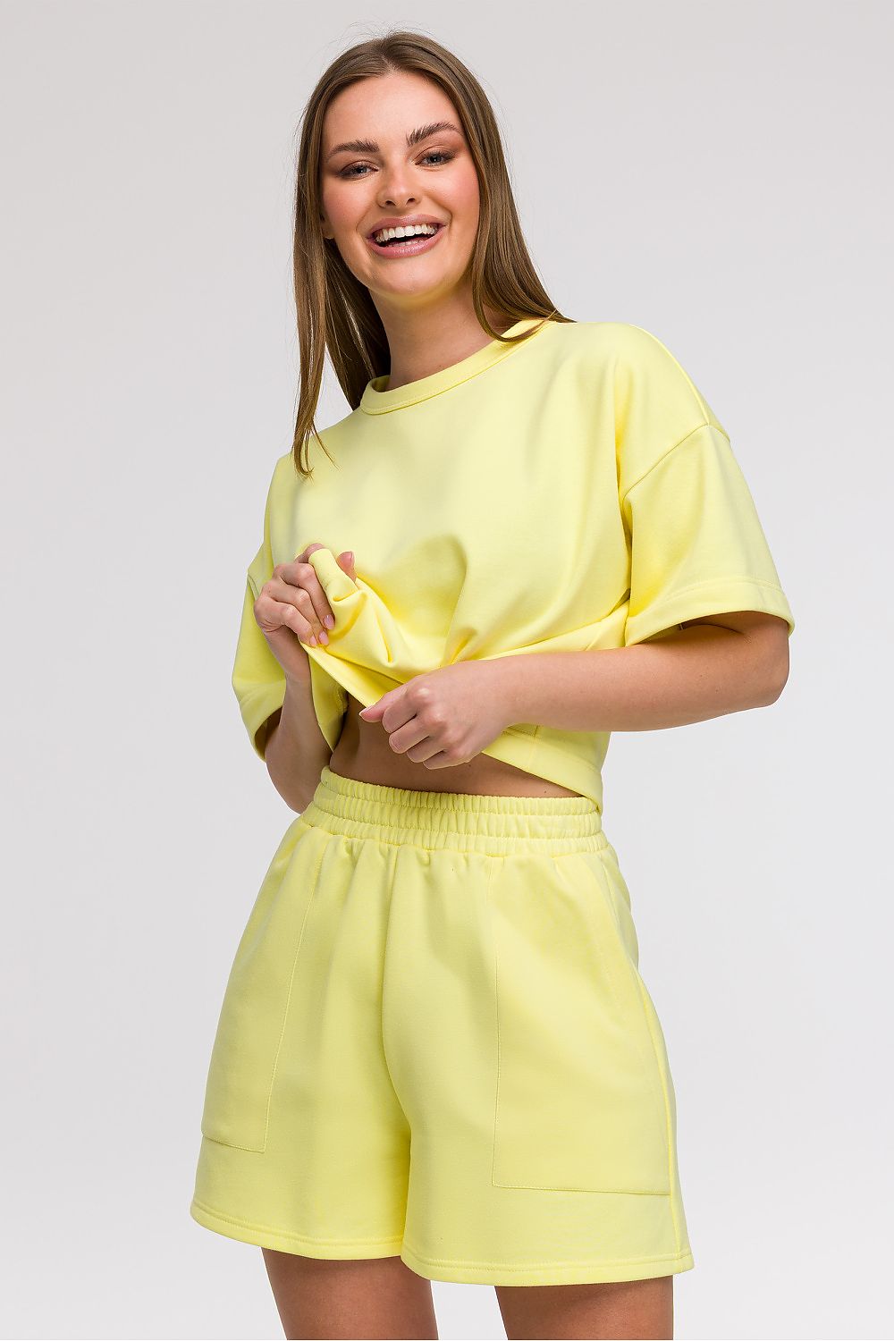 Anibe Lifestyle - Shorts med high-waist och framfickor