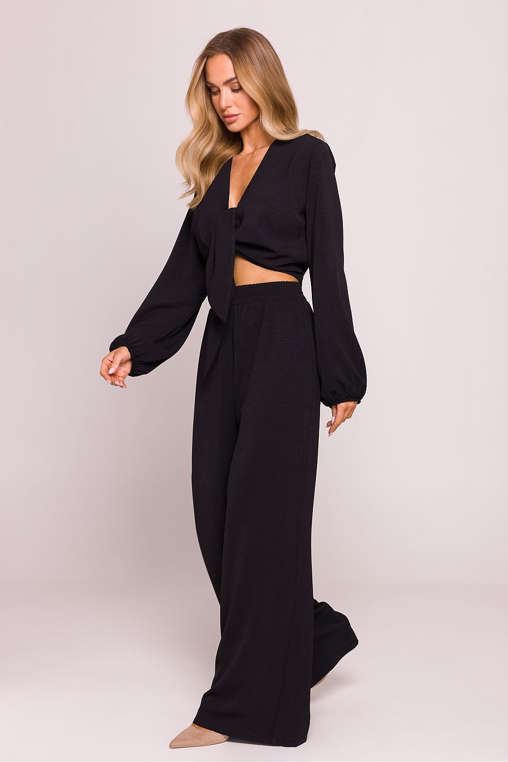 Anibe Lifestyle - Croppad blus med puffärm och V-ringning