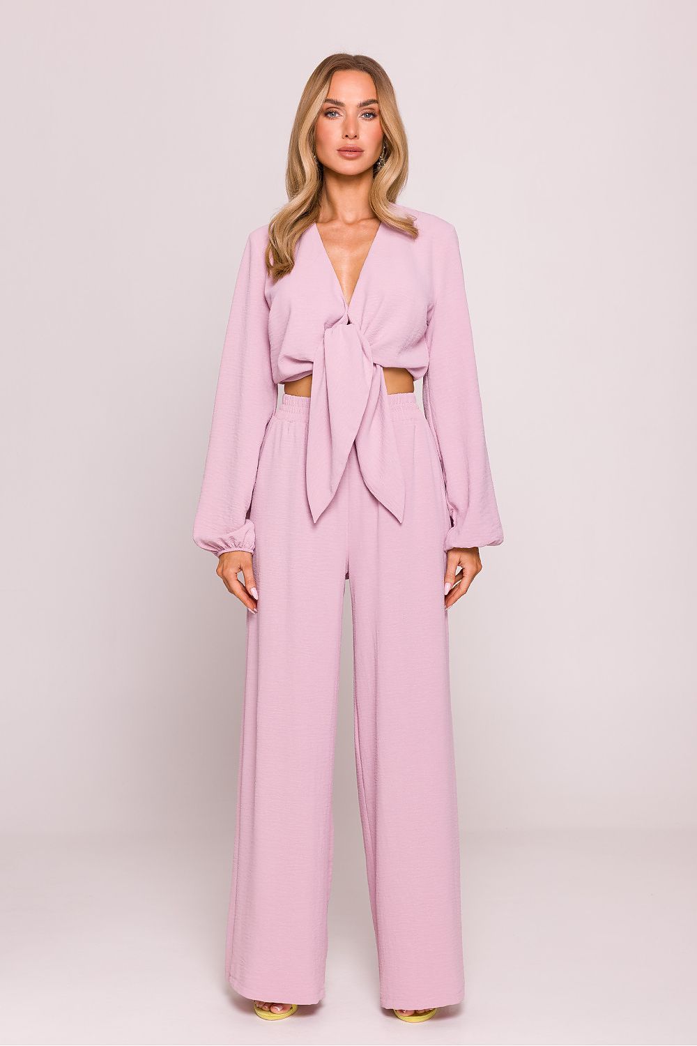 Anibe Lifestyle - Croppad blus med puffärm och V-ringning