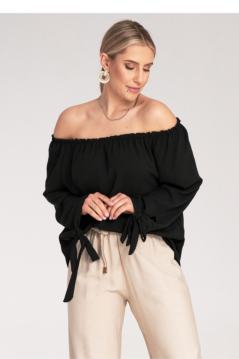 Anibe Lifestyle - Blus i spansk stil med off-shoulder och snörning