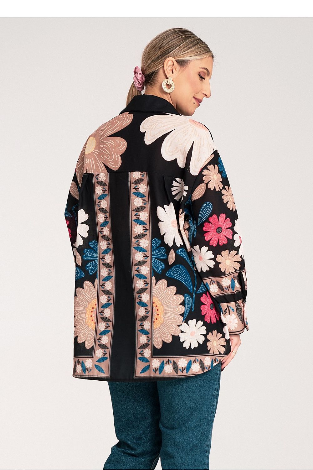 Anibe Lifestyle - Oversize skjorta med blommigt mönster