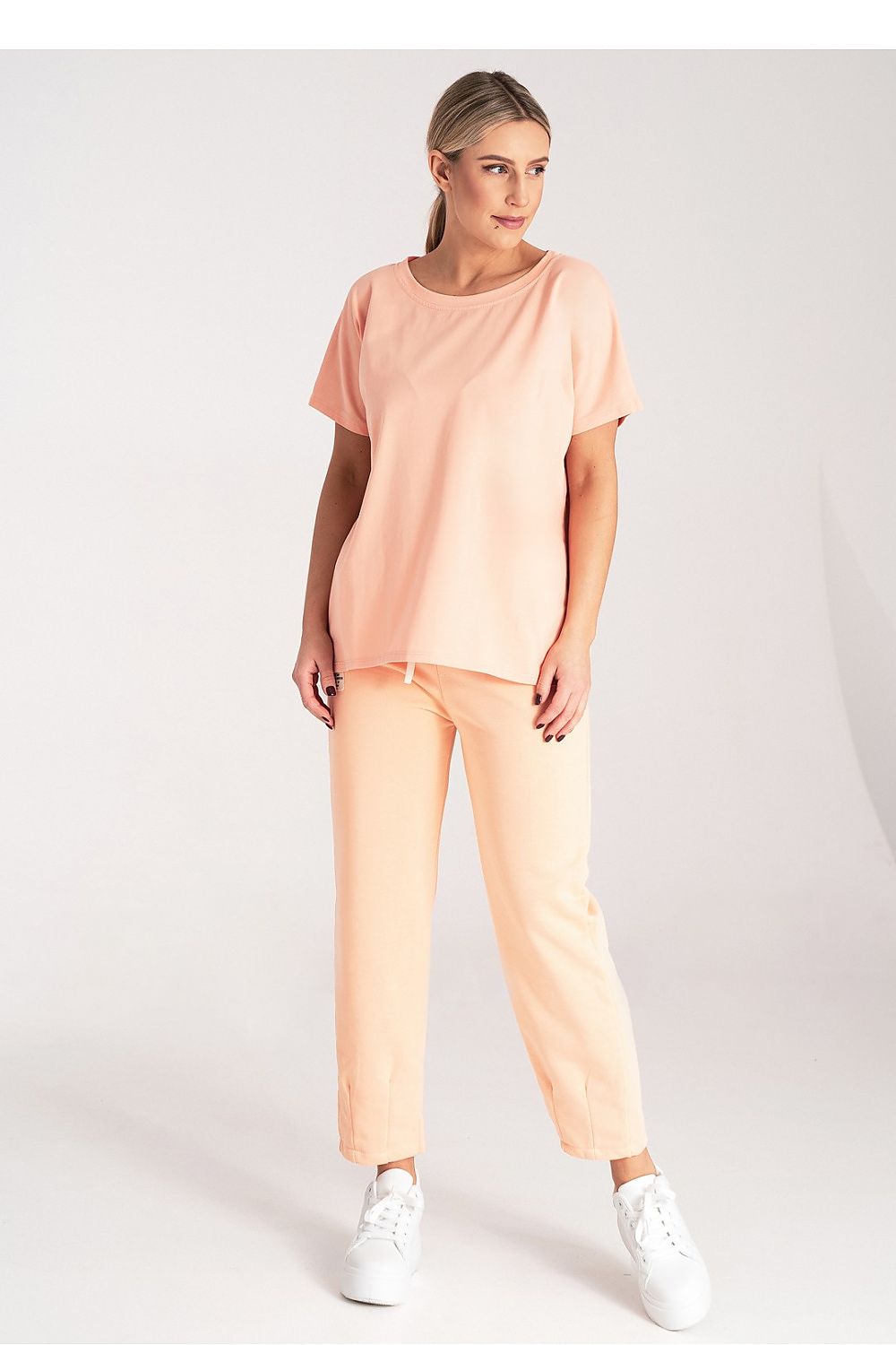 Anibe Lifestyle - Oversize t-shirt med rund hals och kort ärm
