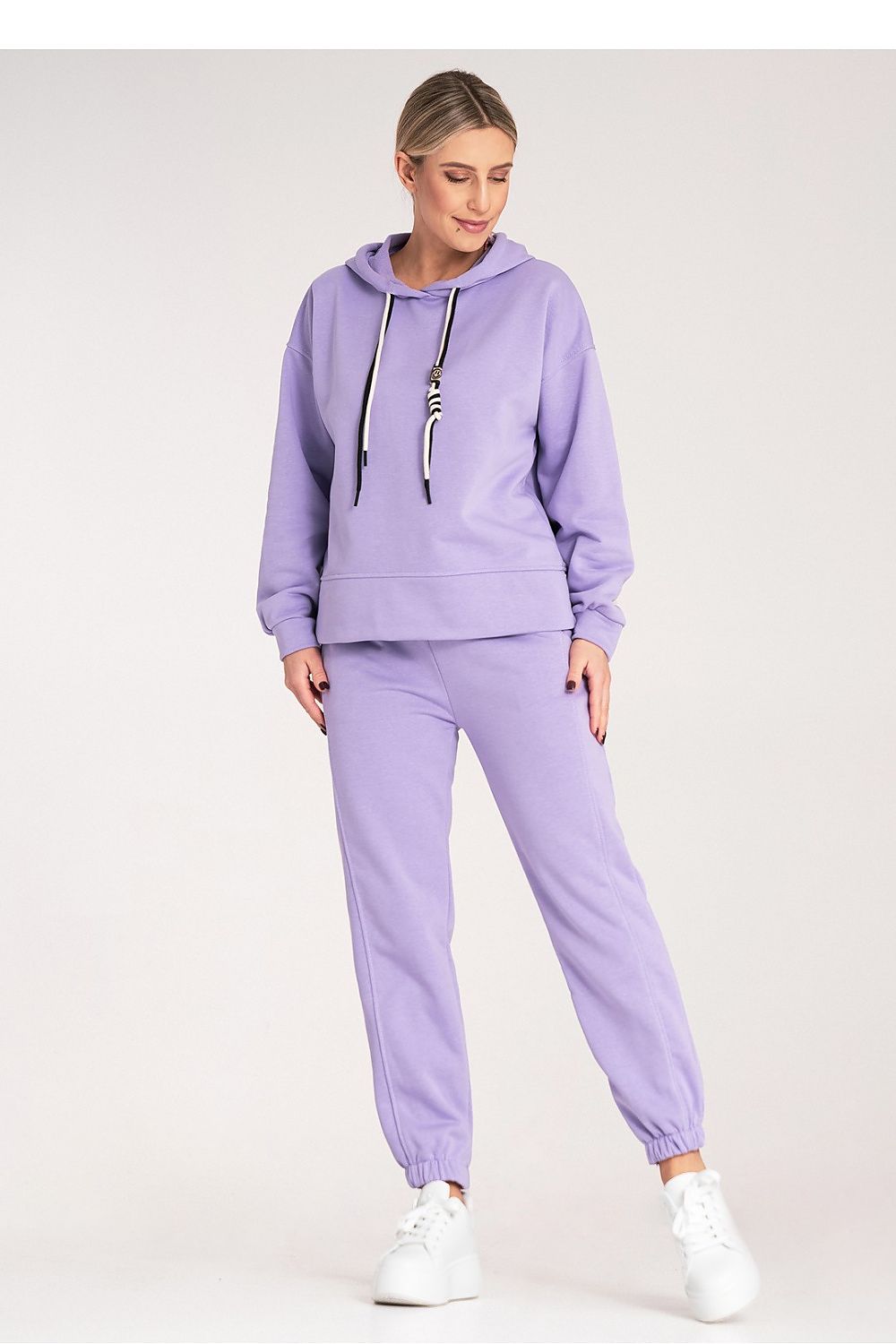 Anibe Lifestyle - Mjukisset med hoodie och byxor