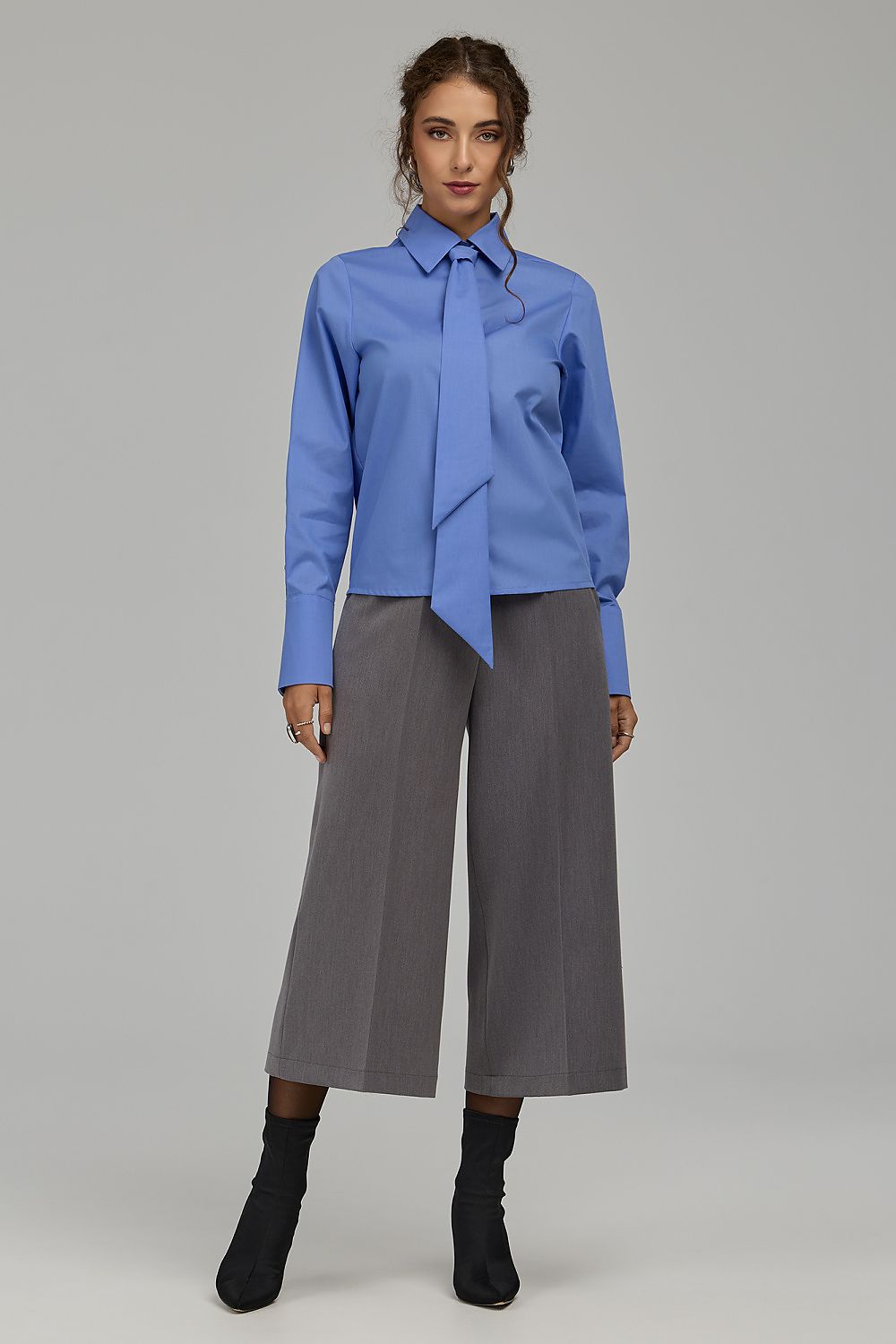 Anibe Lifestyle - Byxor med high-waist och wide leg i cropped modell