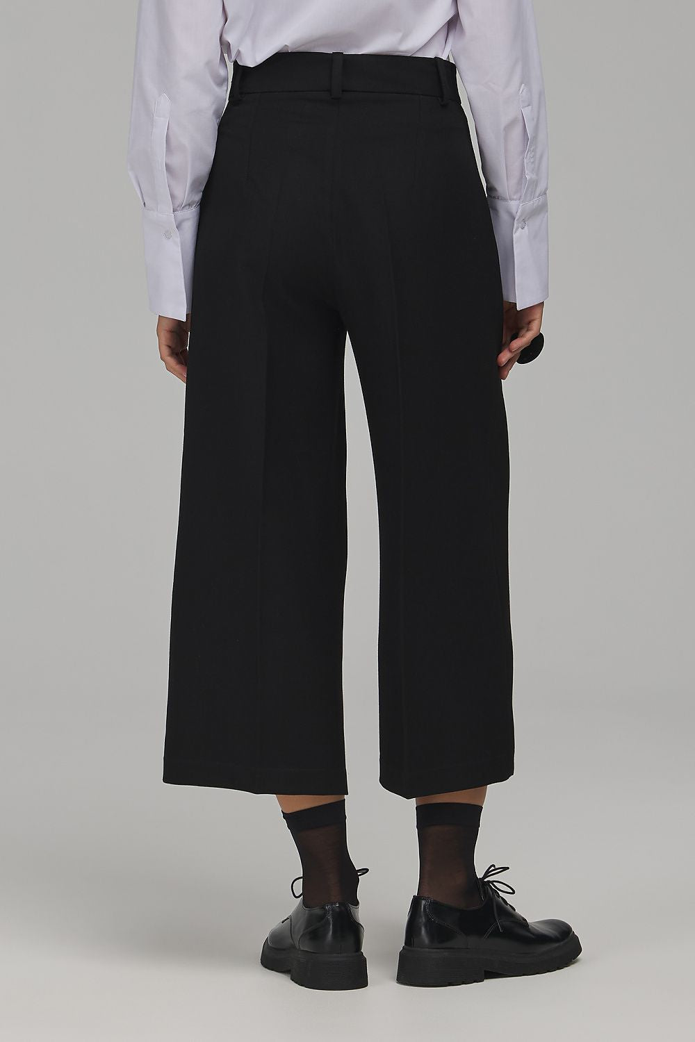 Anibe Lifestyle - Byxor med high-waist och wide leg i cropped modell