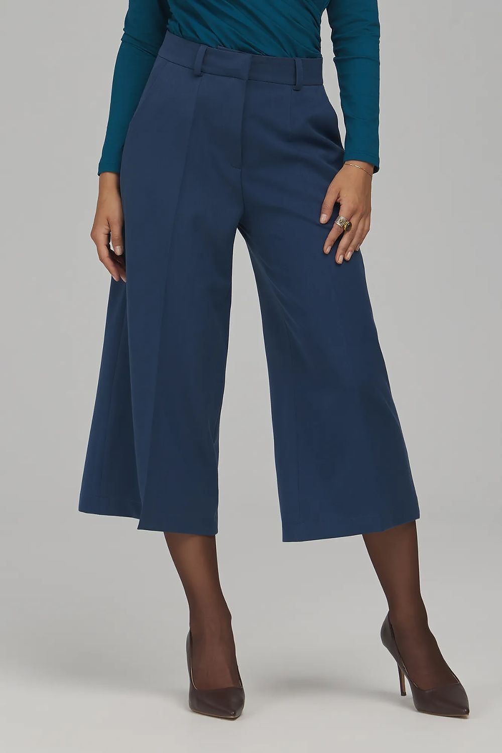 Anibe Lifestyle - Byxor med high-waist och wide leg i cropped modell